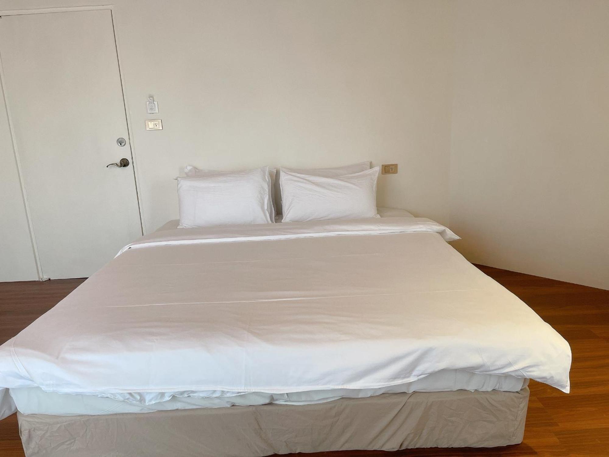 Far Falla Hotel Nanwan Exterior photo